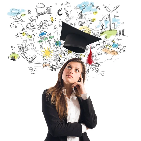 Mujer con gorra de graduación — Foto de Stock