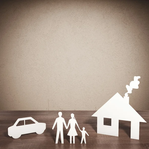 Familia de papel, coche y casa — Foto de Stock