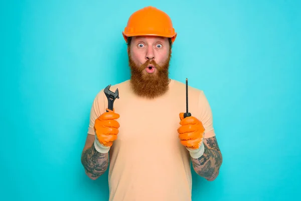 Incompetent worker is afraid and worried about his work — Stock Photo, Image