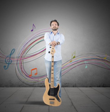 bas gitar ile adam