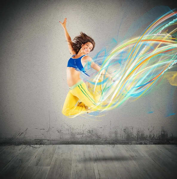 Female dancer jumps — Stock Photo, Image