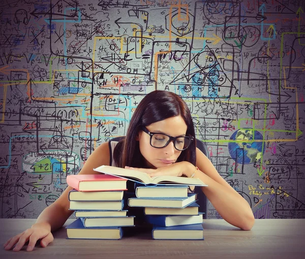 Bored student reads books — Stock Photo, Image