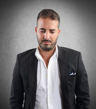 İşadamı zorluklar tarafından discouraged
