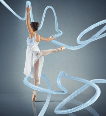 kadın klasik dansçı sessizce