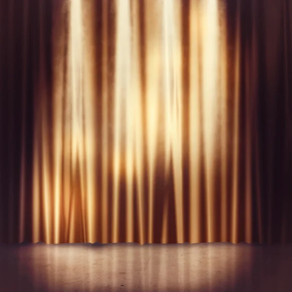 Las cortinas doradas del escenario — Foto de Stock