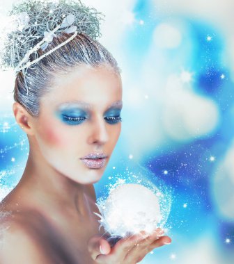 Kış makyaj kadınla