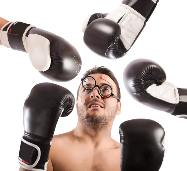 Boxer mit vielen kräftigen Schlägen — Stockfoto