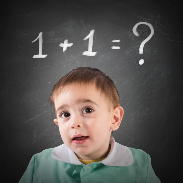 Criança com cálculo matemático — Fotografia de Stock