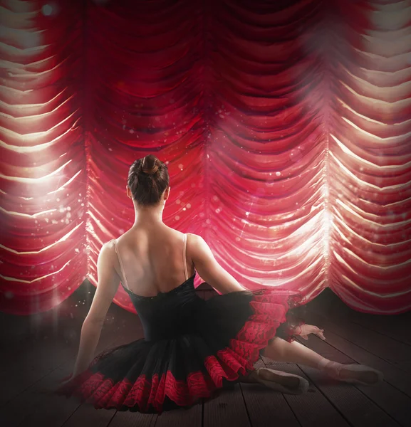 Ballerina dancer at theater — Stock Photo, Image