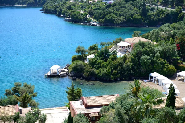 Widok na plaży w luksusowy hotel, Corfu, Grecja — Zdjęcie stockowe