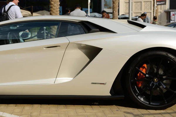 Dubai Uae Νοεμβρίου Lamborghini Aventador Coupe Sportscar Είναι Στο Σαλόνι — Φωτογραφία Αρχείου