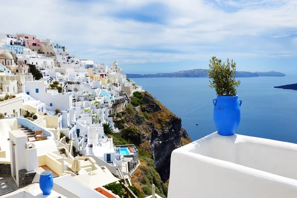 The view on Fira town and Aegean sea, Santorini island, Greece — Stock Photo, Image