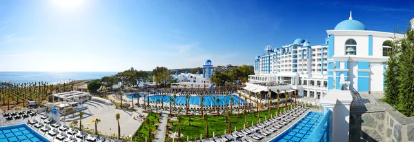 Panorama nowoczesny, luksusowy hotel, antalya, Turcja — Zdjęcie stockowe
