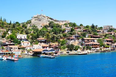 Kekova, Türkiye - 24 Nisan: Bay ve 2 Nisan tarihinde kale görünümü