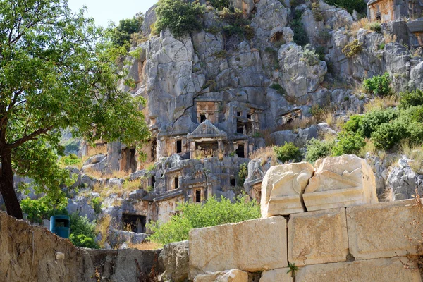 Rock-cut gravar i myra, antalya, Turkiet — Stockfoto