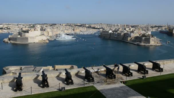 La vista sobre Birgu y yate marina, Birgu, Malta — Vídeo de stock