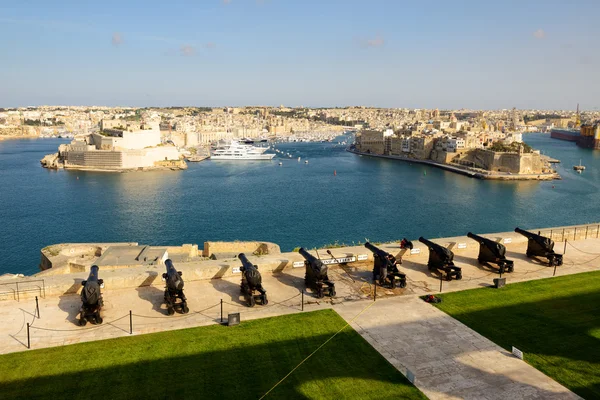 A vista sobre Birgu e iate marina, Birgu, Malta — Fotografia de Stock