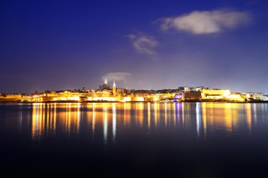 İçinde gece aydınlatma, Sliema, Malta Valletta Panoraması
