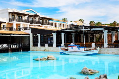 açık hava restoranı ve lüks otel, Girit, gr, Yüzme Havuzu