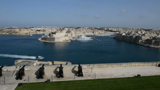 Pohled na Birgu a jachtařský přístav, Birgu, Malta — Stock video