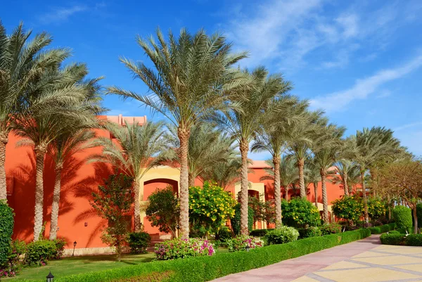 Edificio y área de recreación del hotel de lujo, Sharm el Sheikh, Egipto — Foto de Stock