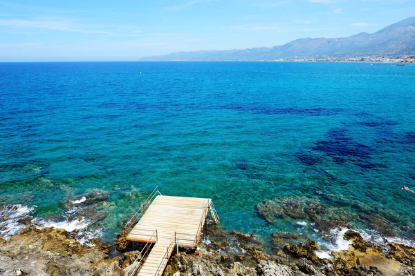 La spiaggia sull'isola di Creta, Grecia — Foto Stock