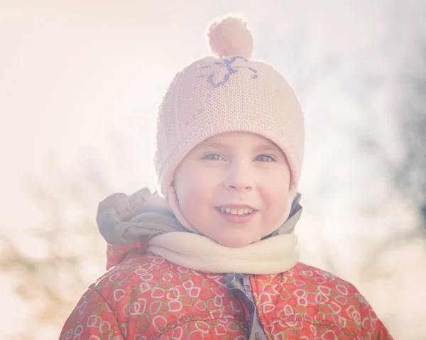 Porträtt av lilla flicka. — Stockfoto