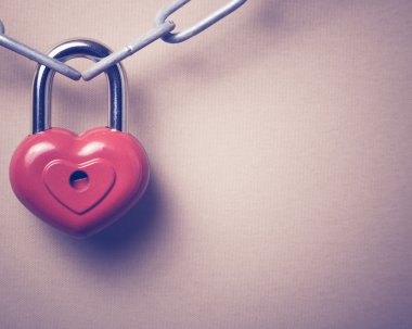 bir kalp şeklinde kilitle.