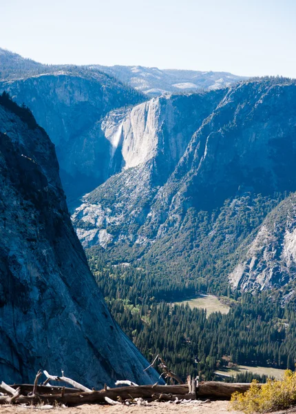 Tren panarámico de senderismo en Yosemite —  Fotos de Stock