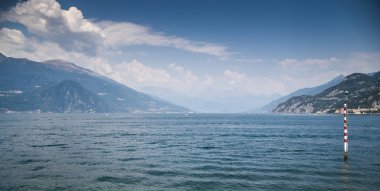 Bellagio Como Gölü'nün görünümü