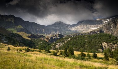 dağ manzarası Alpleri'nde