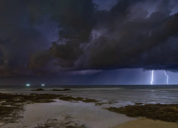 Tormenta Nocturna Naturaleza Electricidad Fuerzas — Foto de Stock