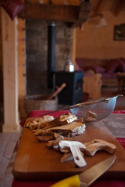 Kochen in der Bauernküche — Stockfoto