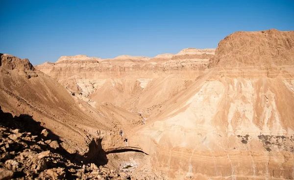 Bergen in steen iemand dode zee woestijn — Stockfoto