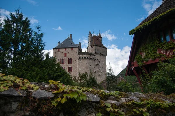 Chateau du Menthon St Bernard — Stock Photo, Image