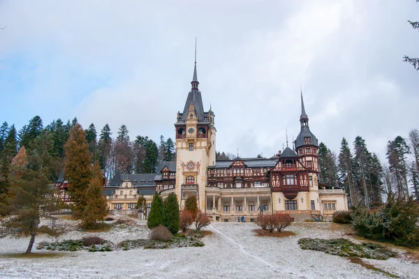 Zamek Peles w Rumunii — Zdjęcie stockowe
