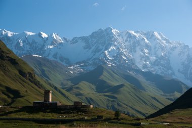 Gürcistan'daki Ushguli Manastırı