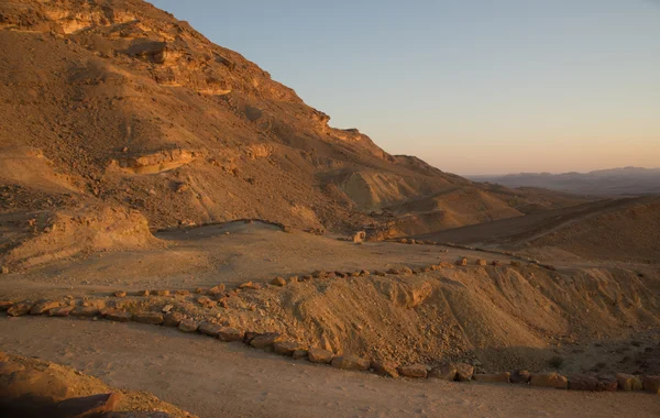 Zonsondergang in de Negev-woestijn — Stockfoto