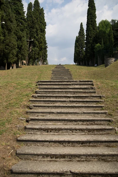 Italiaanse villa garned op Comomeer — Stockfoto