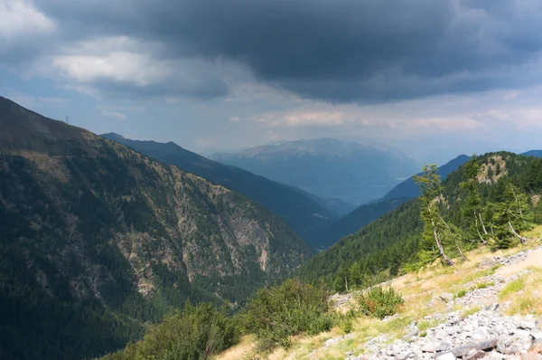 Drámai hegyvidéki táj — Stock Fotó