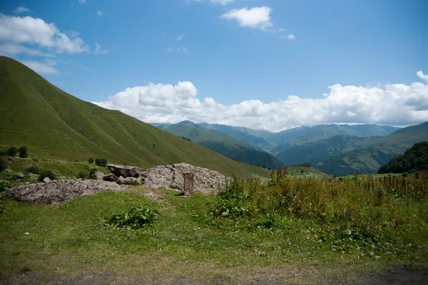 Hiking in mountains — Stock Photo, Image