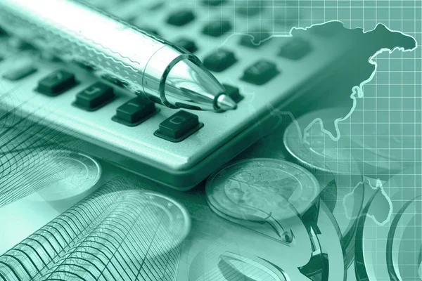 Financiële achtergrond met geld, rekenmachine, kaart en pen — Stockfoto