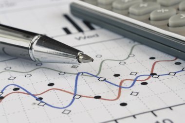 grafik, kalem ve hesap makinesi ile iş arka