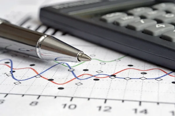 Účetní pozadí grafu, pera a Kalkulačka — Stock fotografie