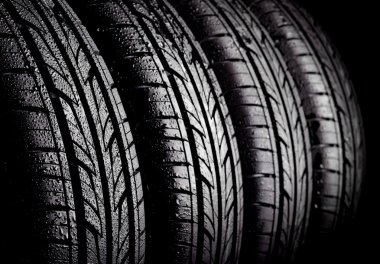 Kauçuk yaz lastikleri