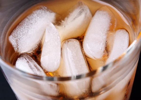 冰威士忌玻璃 — 图库照片