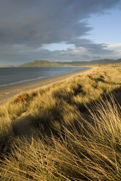 Storm clouds at 7 Mile Beach, Tasmania — Stock Photo, Image