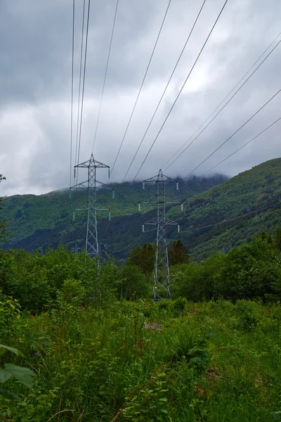 Elettricità in montagna — Foto Stock