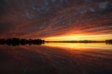 Baltık Denizi 'nde gün batımının büyüleyici manzarası