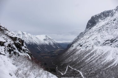 Norveç 'in şaşırtıcı güzellikteki kış manzarası